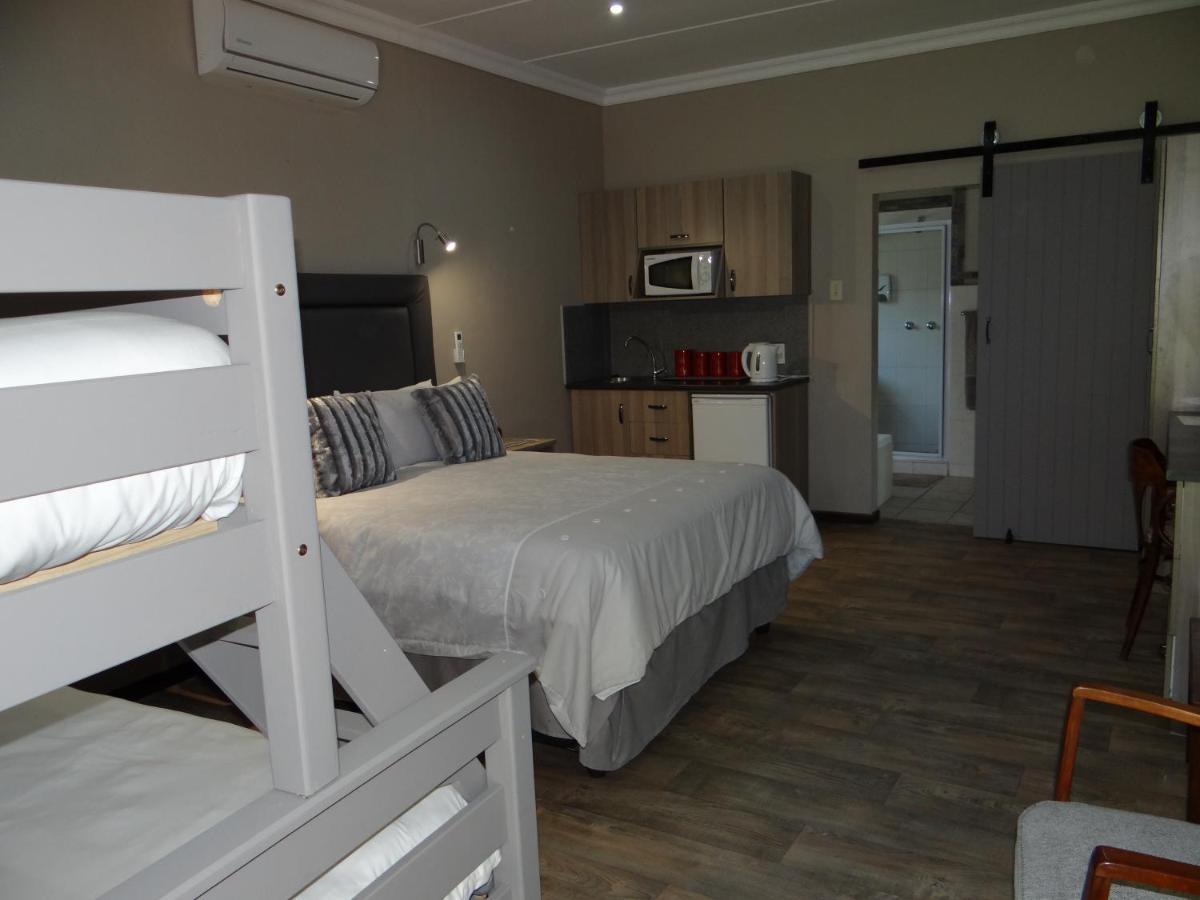 La Paix Guesthouse Beaufort West Exterior foto